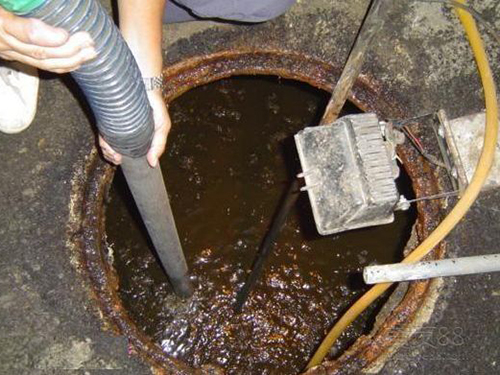 博尔塔拉隔油池清理