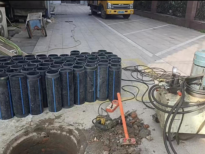 博尔塔拉PE置换管厂家 DN315置换管 非开挖管短管置换